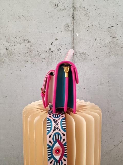 Ego ECR0034PS Fuksjowa torebka listonoszka z oczami teczka ILLUSIA tricolor